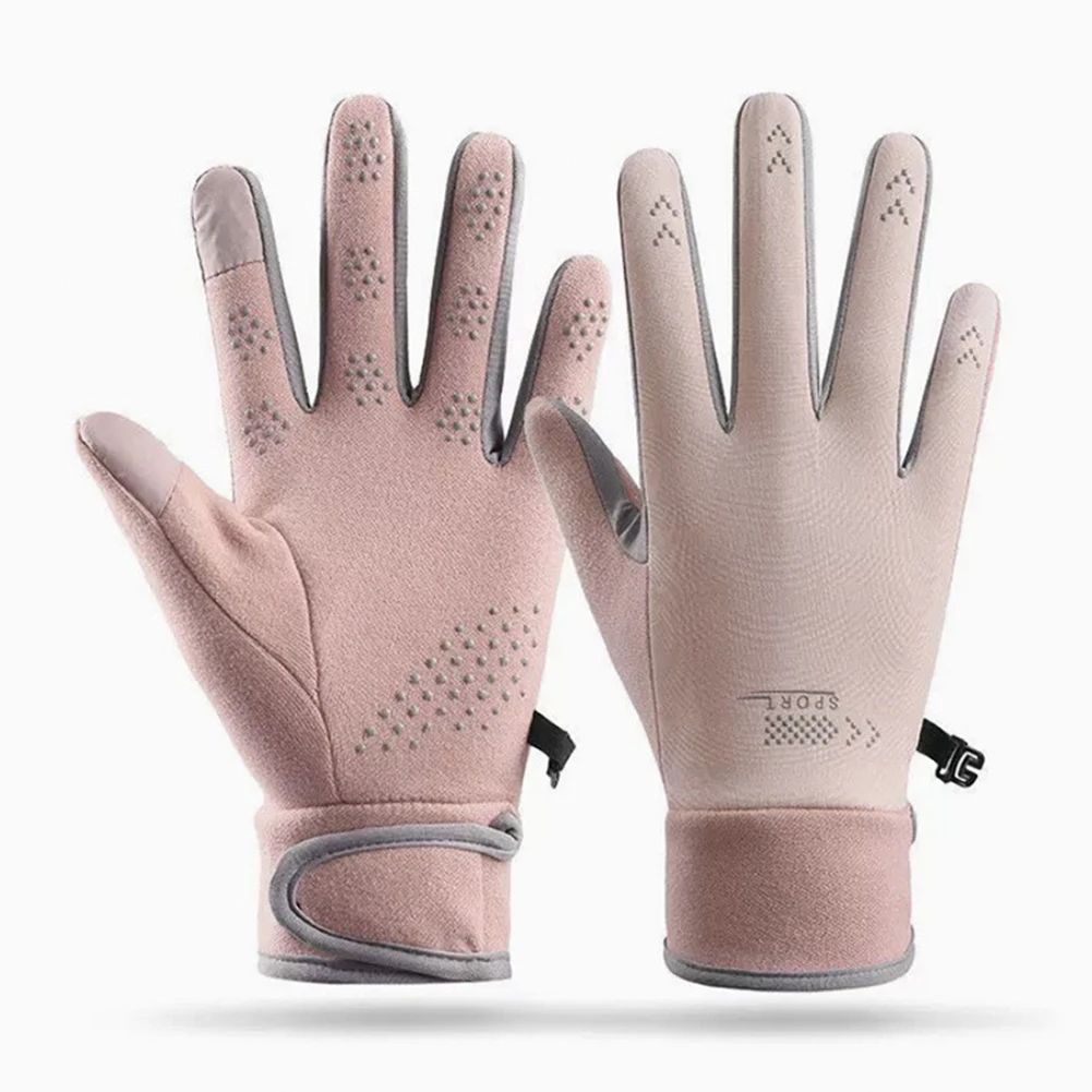 

Защитите руки от элементов с помощью этих водоотталкивающих перчаток на весь палец, подходящих для мужчин и женщин