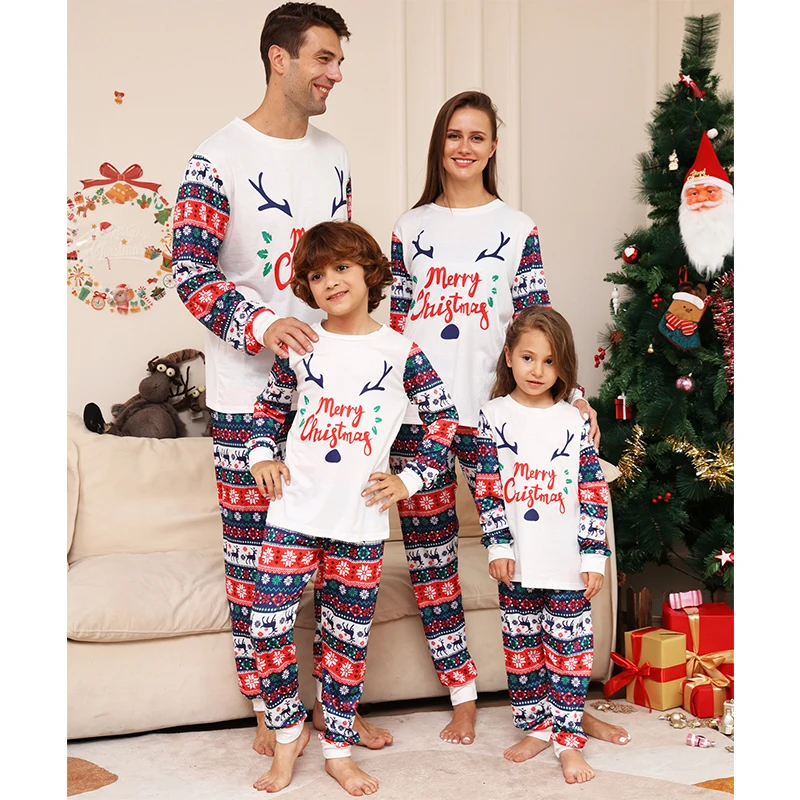 thumbnail image 4 of Conjuntos de pijamas navideños familiares a juego para adultos y niños, novedad de 2025, conjunto de ropa, mamelucos para bebés, ropa de dormir informal, pijamas de aspecto familiar navideño, 4 of 5