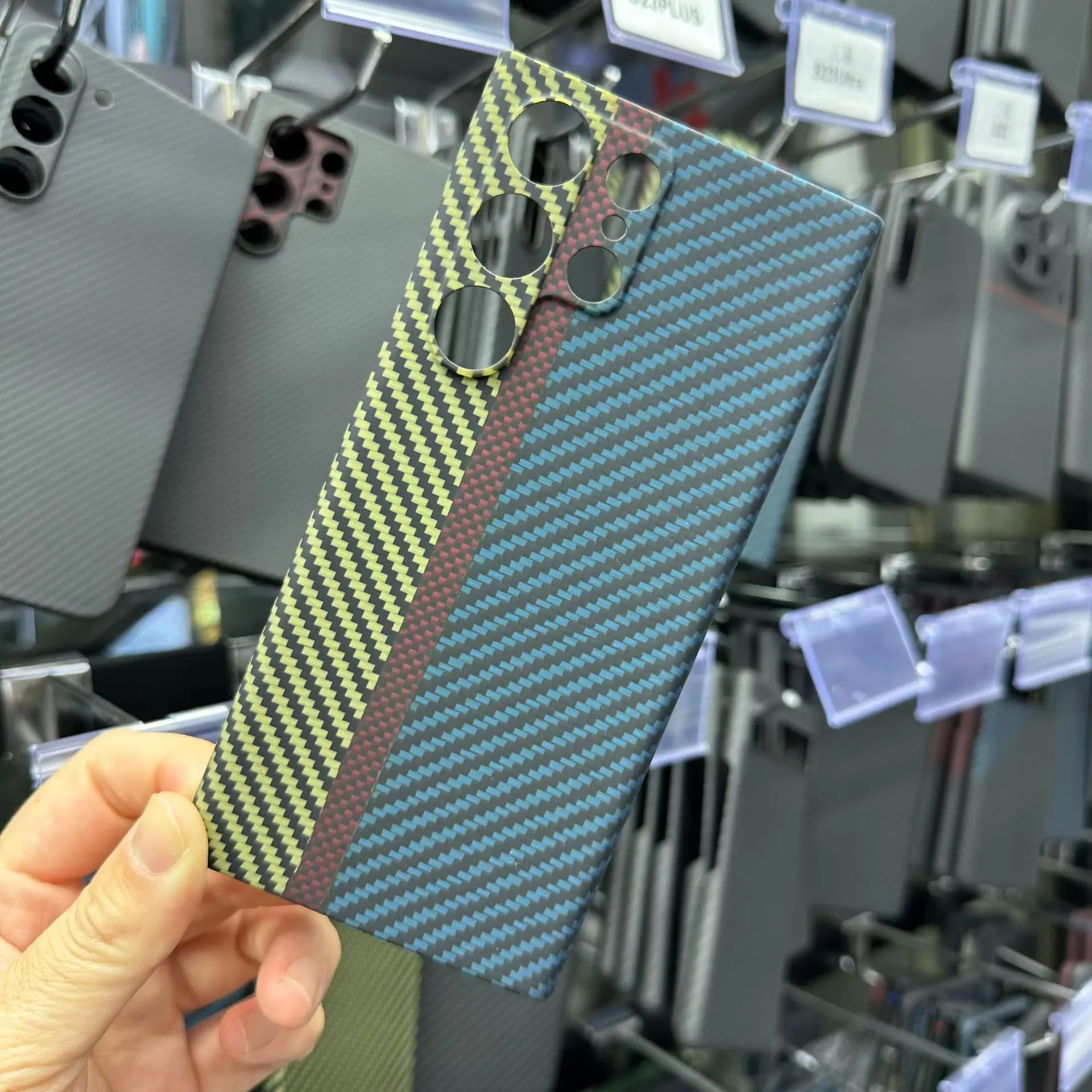 

Carbon Fiber Phonecase for Samsung Galaxy S23ultra Case, Carbon Fiber Material Only 12G Weight Aramid Fiber Phone Case