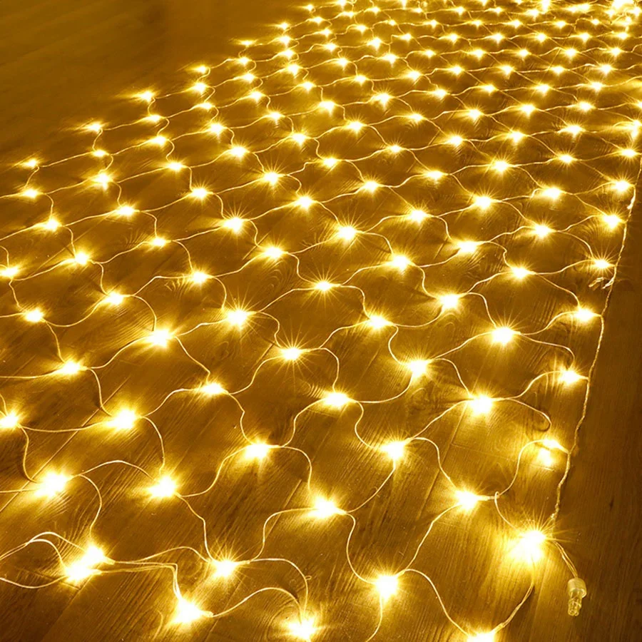 thumbnail image 1 of Cadena de luces de red para exteriores, 1,5 x 1,5/3 x 2/6 x 4 m, malla de luces navideñas, 8 modos para bodas, fiestas, jardines, césped, arbustos, decoración, 1 of 5