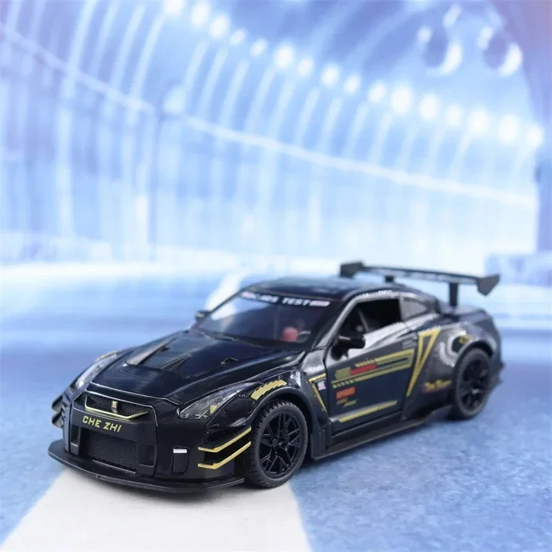 

Модель гоночного автомобиля Nissan GTR R35 в масштабе 1:24, Литые из сплава игрушки, автомобили для детей, коллекционные автомобили, игрушки для детей, подарки на день рождения A294