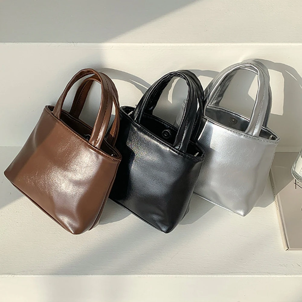 

Silver Metallic Women Handbags Light Soft Shoulder Bag High Quality Designer Bags Chains Crossbody Bags for Women Bucket Bag New