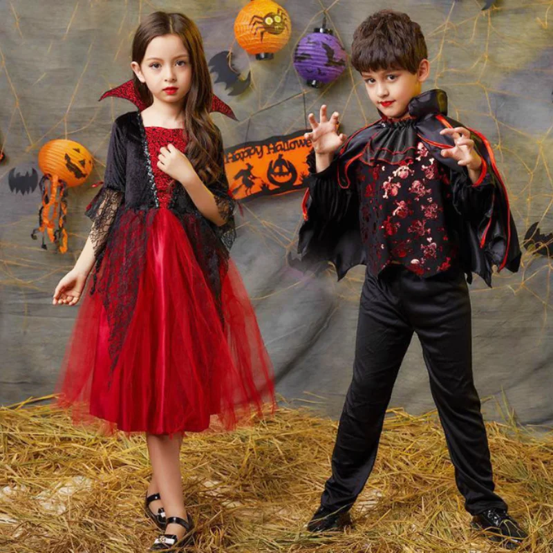 Kids Gothic Vampire Costume 3