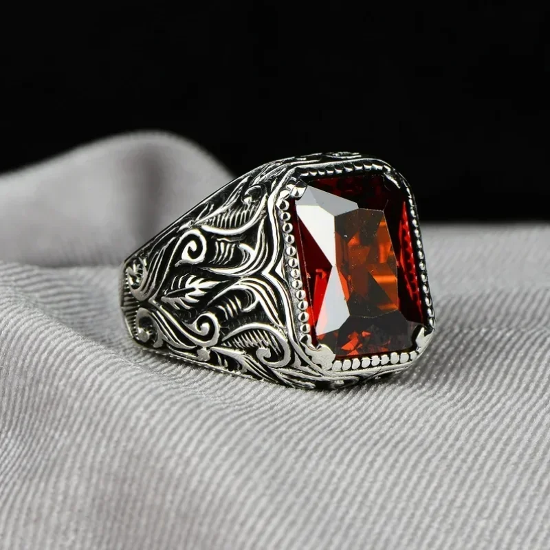 Creative Inlaid Square Red Zircon Ring for Men New Fashion Silver Color Carved Ring Vintage Handmade Ring Anillos De Bodas