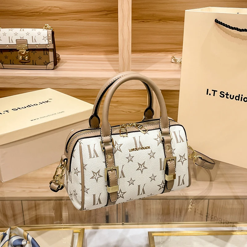 New Ladies Pillow Tote Bag Luxury Designer Boston Large Capacity Shoulder All-match Handbag Lady Messenger bag sacs à main