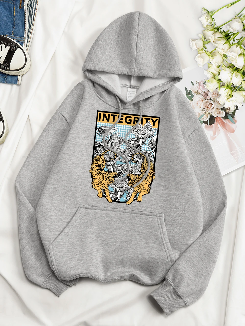 

Integrity Tigers And Flowers In A Shield Sweatshirt For Women Cotton Personality Casual Clothes Oversized Vintage Womans Hoodies