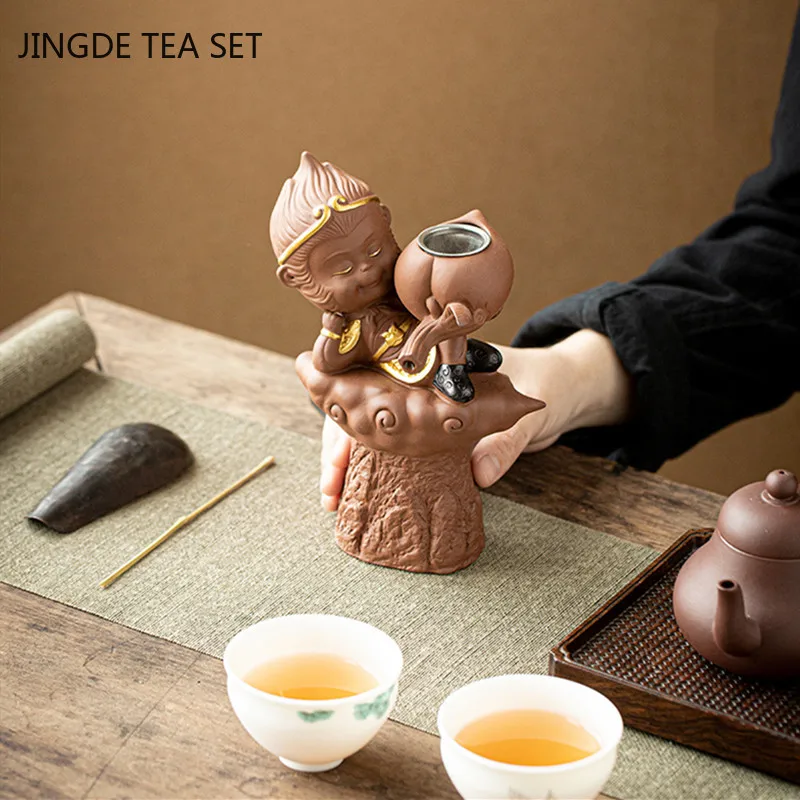Kreative Handgemachte Lila Ton Tee Haustier Dekoration Sun Wukong Statue  Tee Figurine Ornament Boutique Tee Sieb