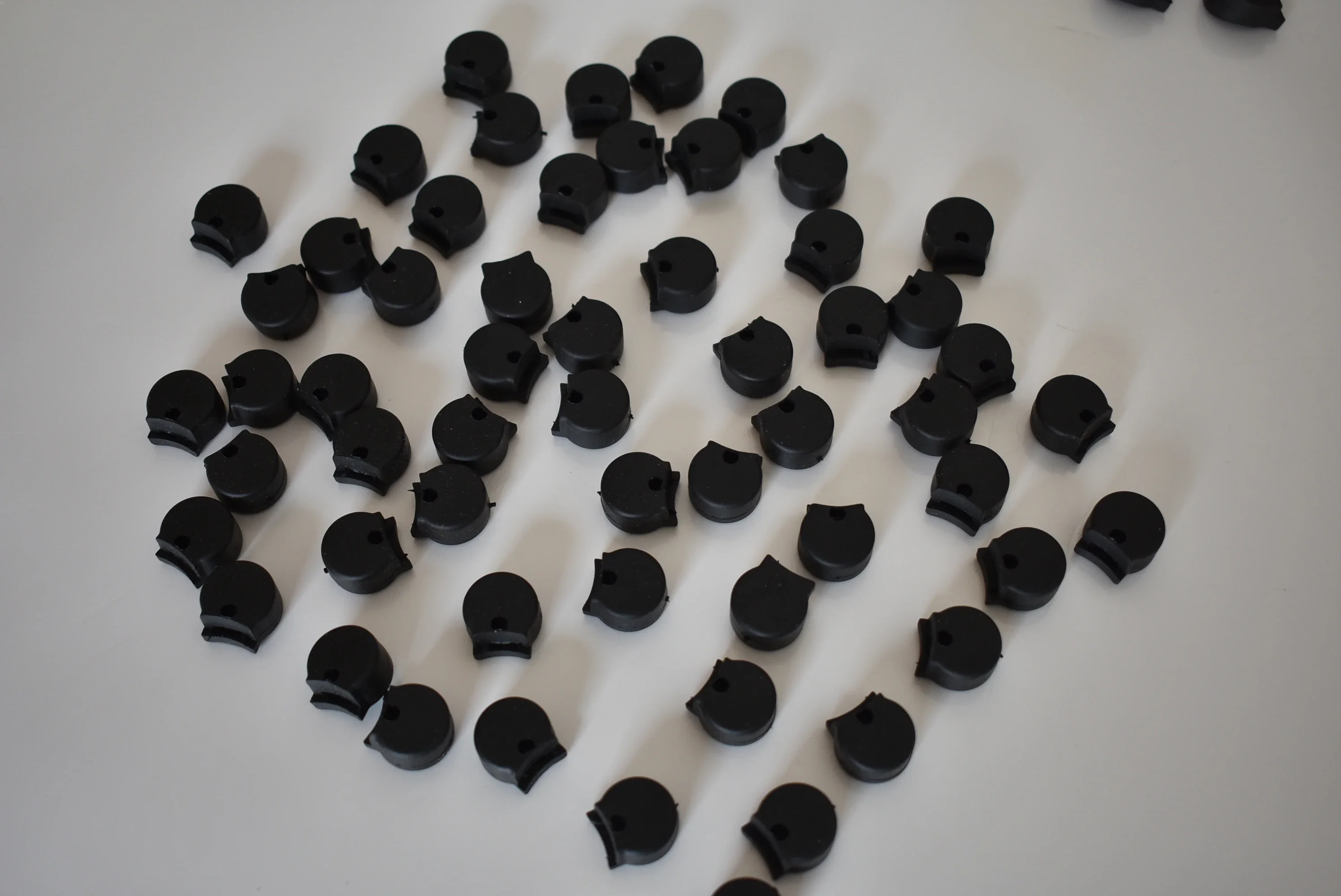 50pcs Clarinet Thumb Rests Silicone Finger Rests Musical Instrument Repair Parts 8mm Opening-Instrument Accessories
