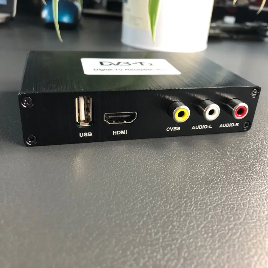 Car TV Tuner DV3-T2 MPEG-4 Digital TV BOX Receiver Mini TV Box Use in Europe Digital TV Reception Box - 2