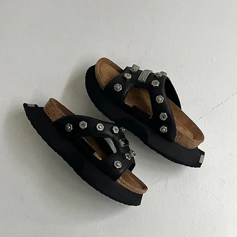 Niche Functional Sense Rivet One-Word Slippers Women's Summer Thick-Soled Leather Outerwear Half-Slippers Sandals Women's Shoes