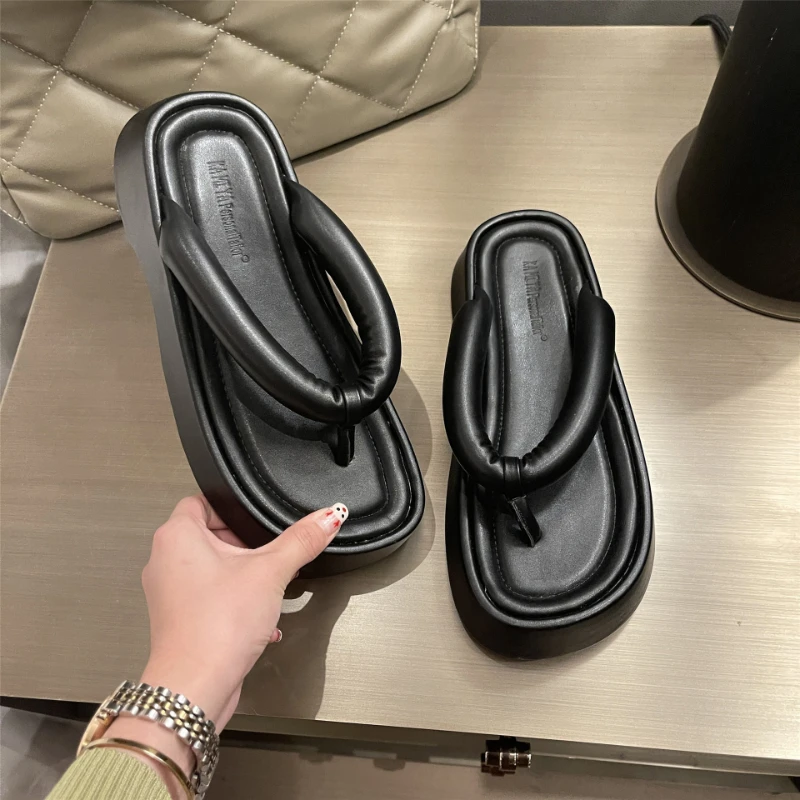 

Women Flip Flops Platform Beach Shoes Summer 2022 Designer Slippers Woman Casual Comfortable Party Sandals Womens Slides Flats