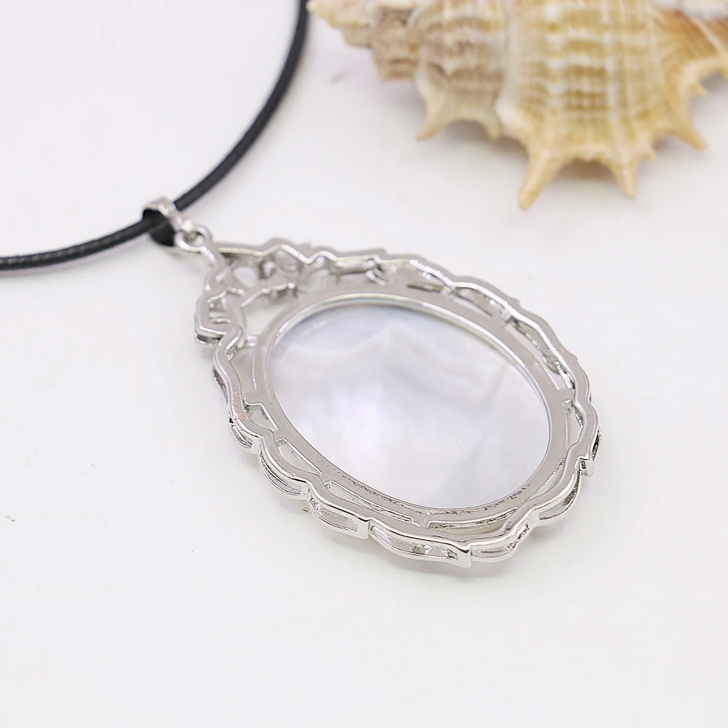 55x36mm Natural Multicolor Alloy&Sea Shell Women Carving DIY Necklace Pendant,Fashion Women's Jewelry Craft Gifts,Jewelry Making