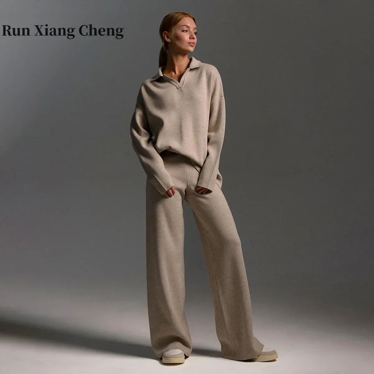 

Новинка осень/зима вязаный свитер Runxiangcheng2023 с перекрестными краями вязаный пуловер с широкими штанинами комплект из двух предметов Бесплатная доставка