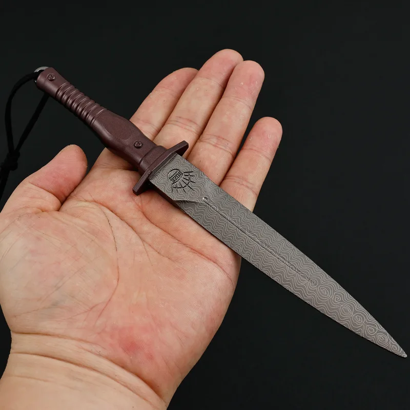 21.5cm Arena Breakout Game Peripheral Weapon Model Assault Knives Holster All Metal Crafts Ornament Collections Boys Gifts