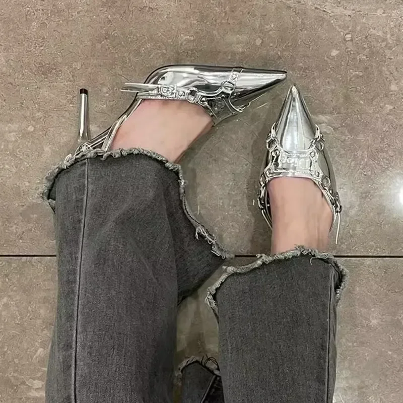 

Женские Серебристые босоножки Y2K на высоком каблуке, летние вечерние туфли в стиле панк и готика с острым носком, женские классические туфли-лодочки на тонком металлическом каблуке, 2023