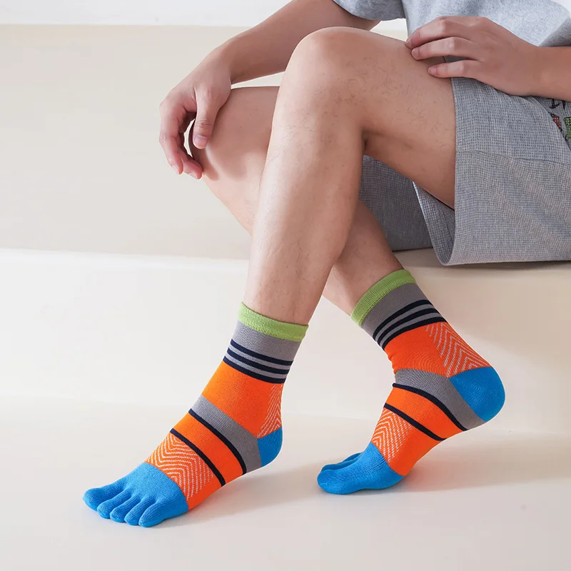 Colorful Striped Cotton Five-Finger Socks for Men - Fun & Comfortable Dress Socks