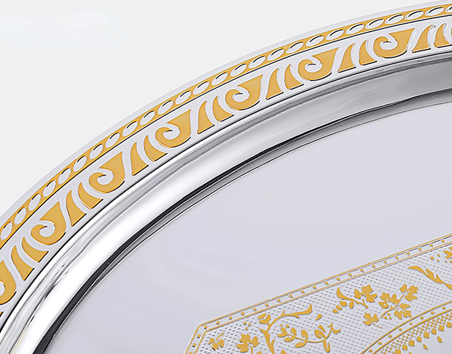 European Style Golden Metal Decorative Tray For Tea Coffee Table With Handle Oval Mirror Serving Tray provide luxury hospitality 2