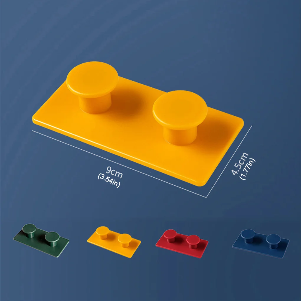 Рисунок 3 - настенные держатели для пальто