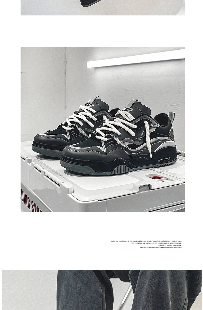 Bottom view – durable rubber outsole