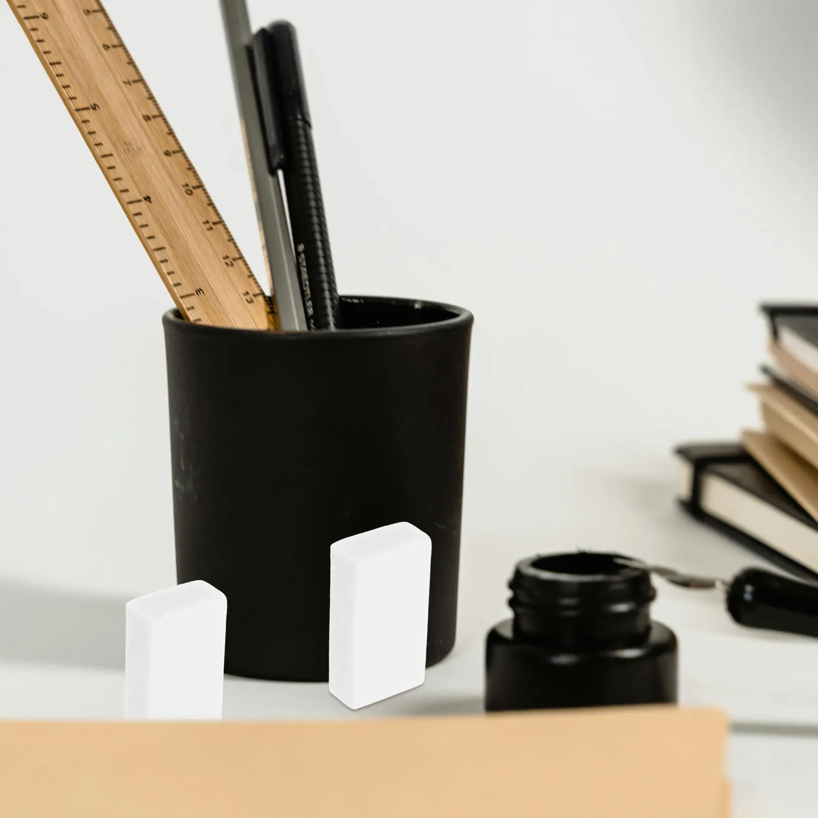 18개입 흰색 지우개 드로잉 아트 지우개 스케치 및 시험용 잔여물 없는 부드러운 정밀 지우개 팩 (아티스트용)