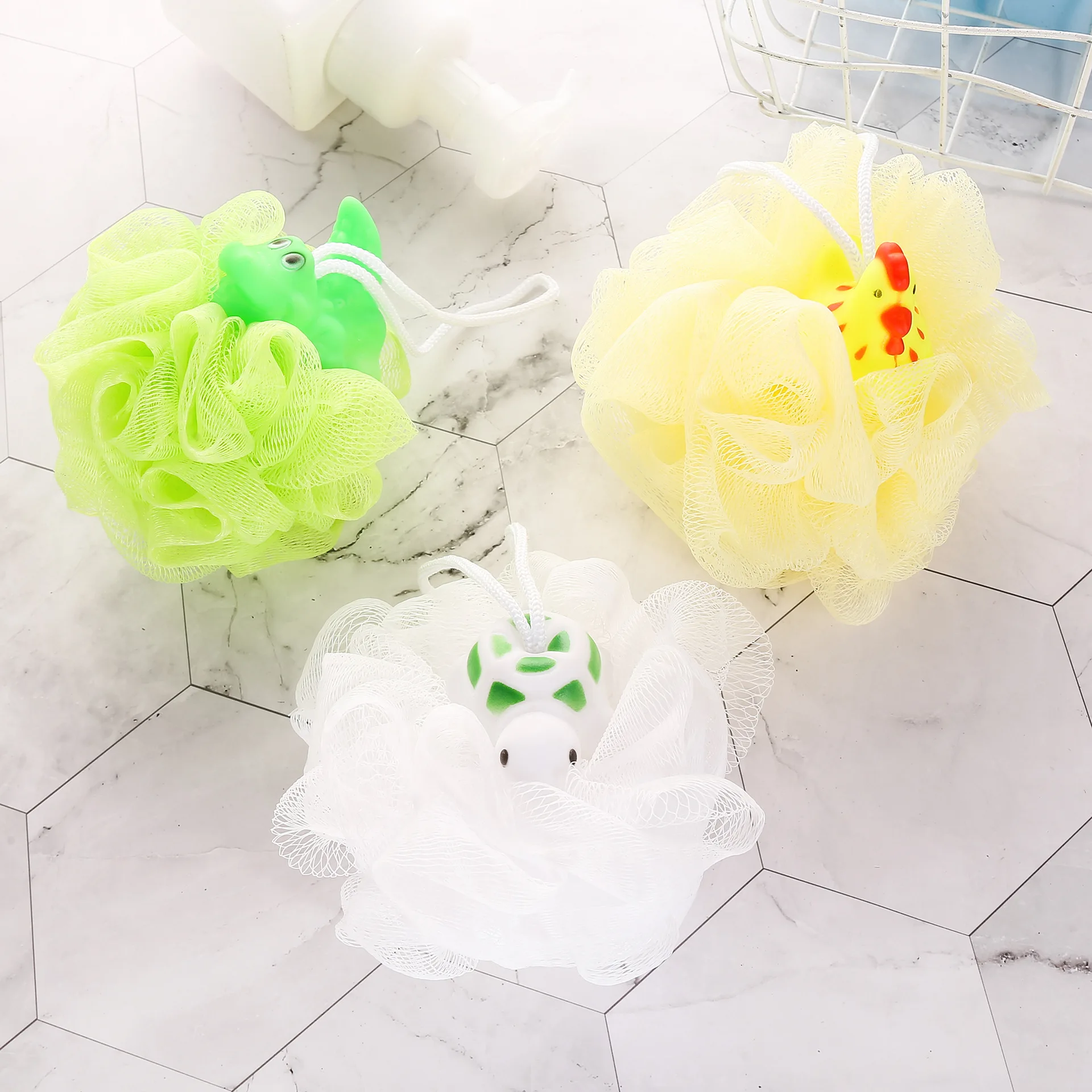 Baby Brush Shower Sponge Ball Ball Shape Baby Shower Sponge Body Wash Towel Newborn Bath Brush Children Shower Bath Product Care Tools Kids Water Play Toys