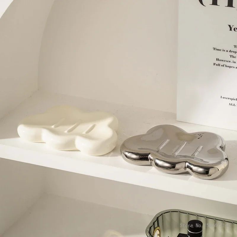 Cloudshaped Ceramic Soap Case Creative Drainage Dish Light Luxury Storage Boxes Household Bathroom Kitchen Articles Silver Cream