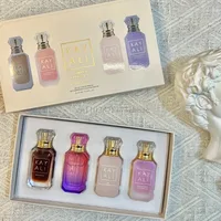Ensemble de 4x10ml KAYALI Eau de Parfum Unisexe, Collection de Parfums Miniatures de Voyage Longue Durée aux Notes Florales, Fruitées, Musquées et Vanillées Royales 1