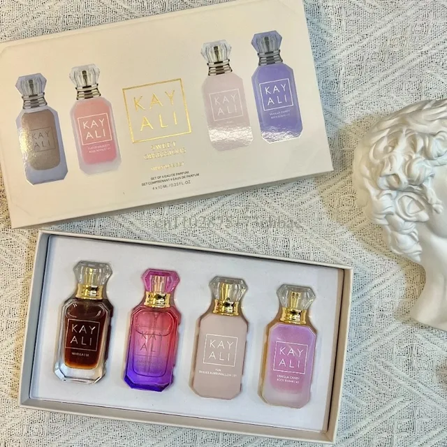 Ensemble de 4x10ml KAYALI Eau de Parfum Unisexe, Collection de Parfums Miniatures de Voyage Longue Durée aux Notes Florales, Fruitées, Musquées et Vanillées Royales 1
