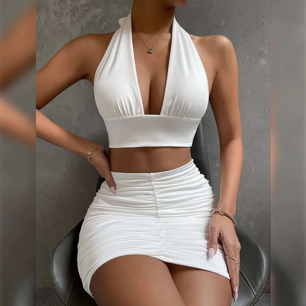 

2024 Summer Women's Hanging Neck Tie Package Hip Skirt Set European and American Sexy Navel Pleated V-Neck Halter Dresses