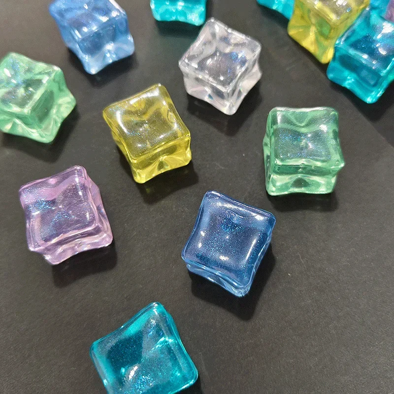 Luminous Stone 18mm Square Simulated Ice Cubes Glow in Dark Garden Decoration Gravel for Yard and Christmas Decor 45pcs