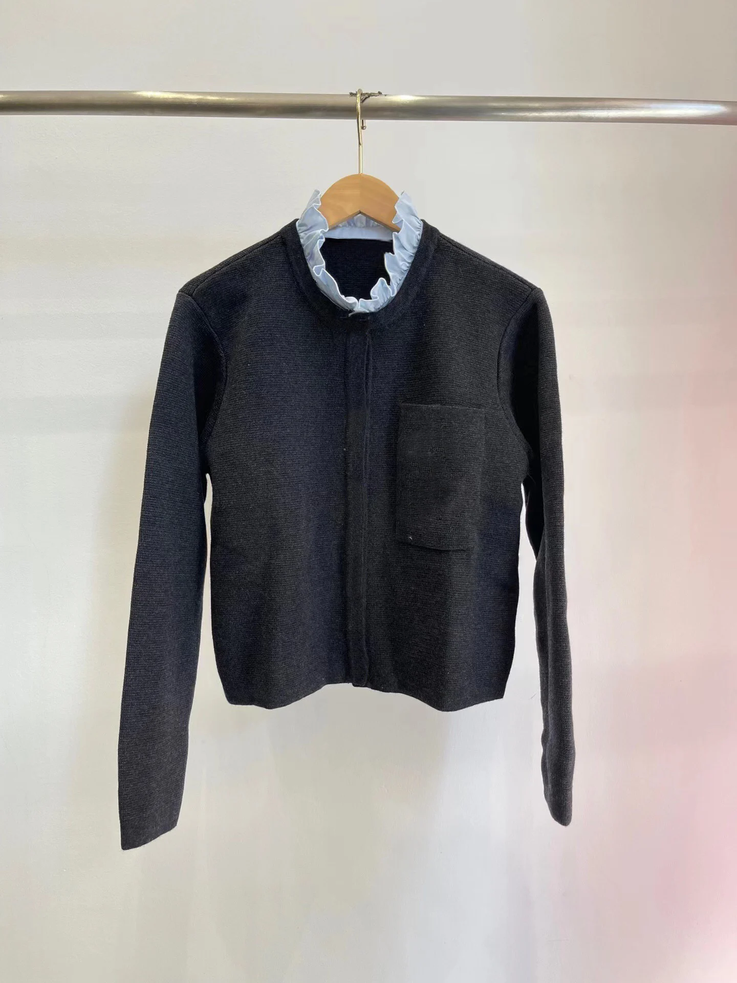 

New French knit coat with removable collar design