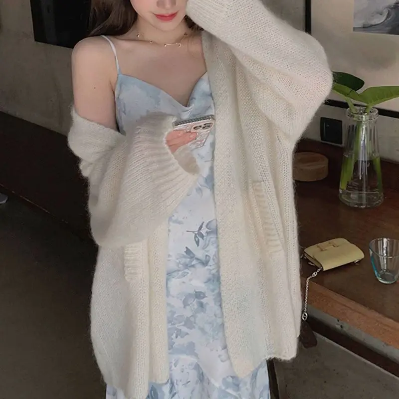 

Autumn Cardigan Sweater 2023 Top Soft Knitted Cardigan Women Outerwear Slouchy V-Neck Soft Glutinous Loose Sweater Female Coat