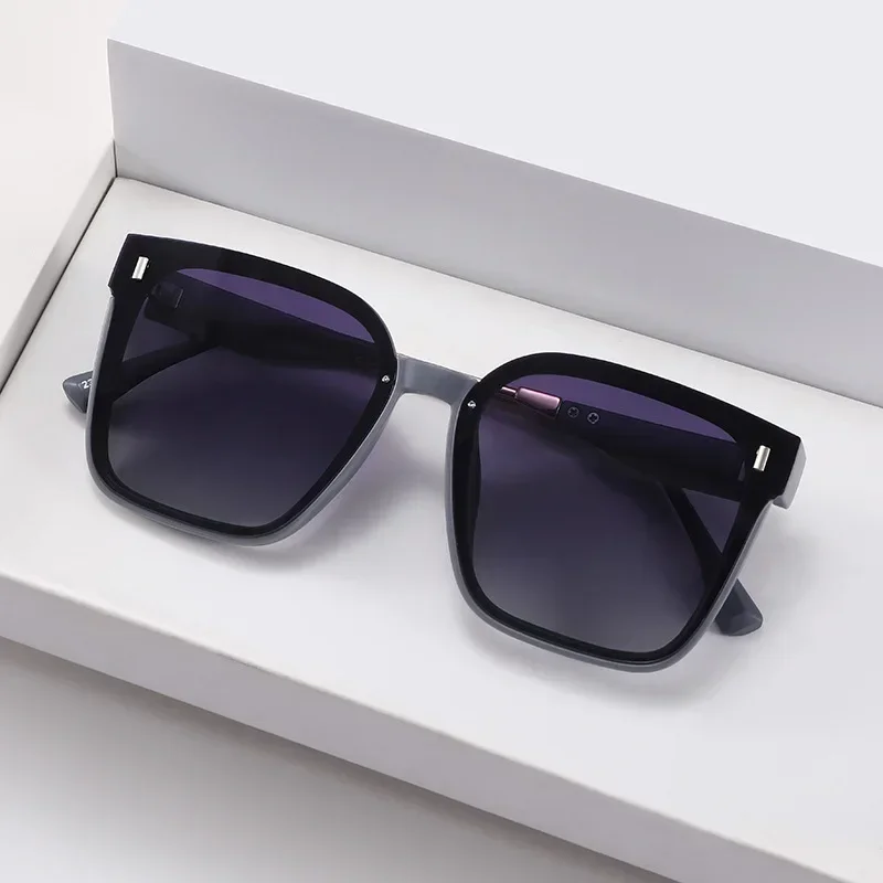 

The New Korean Version of Sunglasses Women's Advanced Sense of Anti-ultraviolet Square Frame Fashion Sunglasses Sunshade Glasses