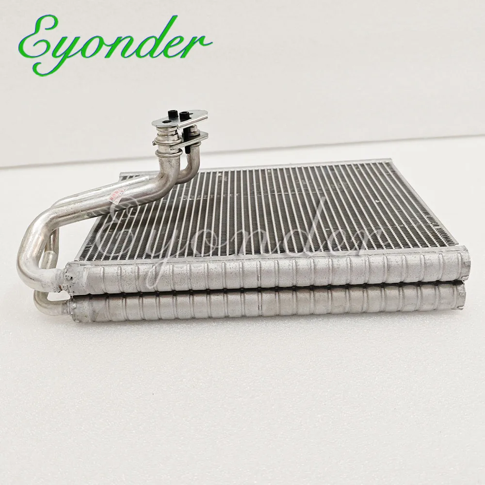 AC Evaporator Cooling Coil Core for Audi A4 B9 A5 A6 C8 A7 A8 D5 Q5 Q7 A4L B9 Bentley Bentayga 4M1820023 4M1820023A L4M1820023