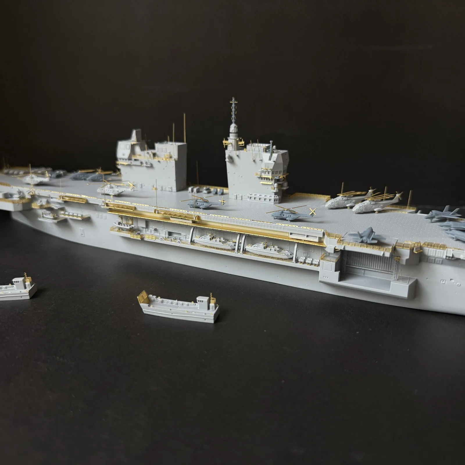 EV MODEL 레진 키트 1/700 이탈리아 해군 항공모함(LHD)트리에스테 L9890