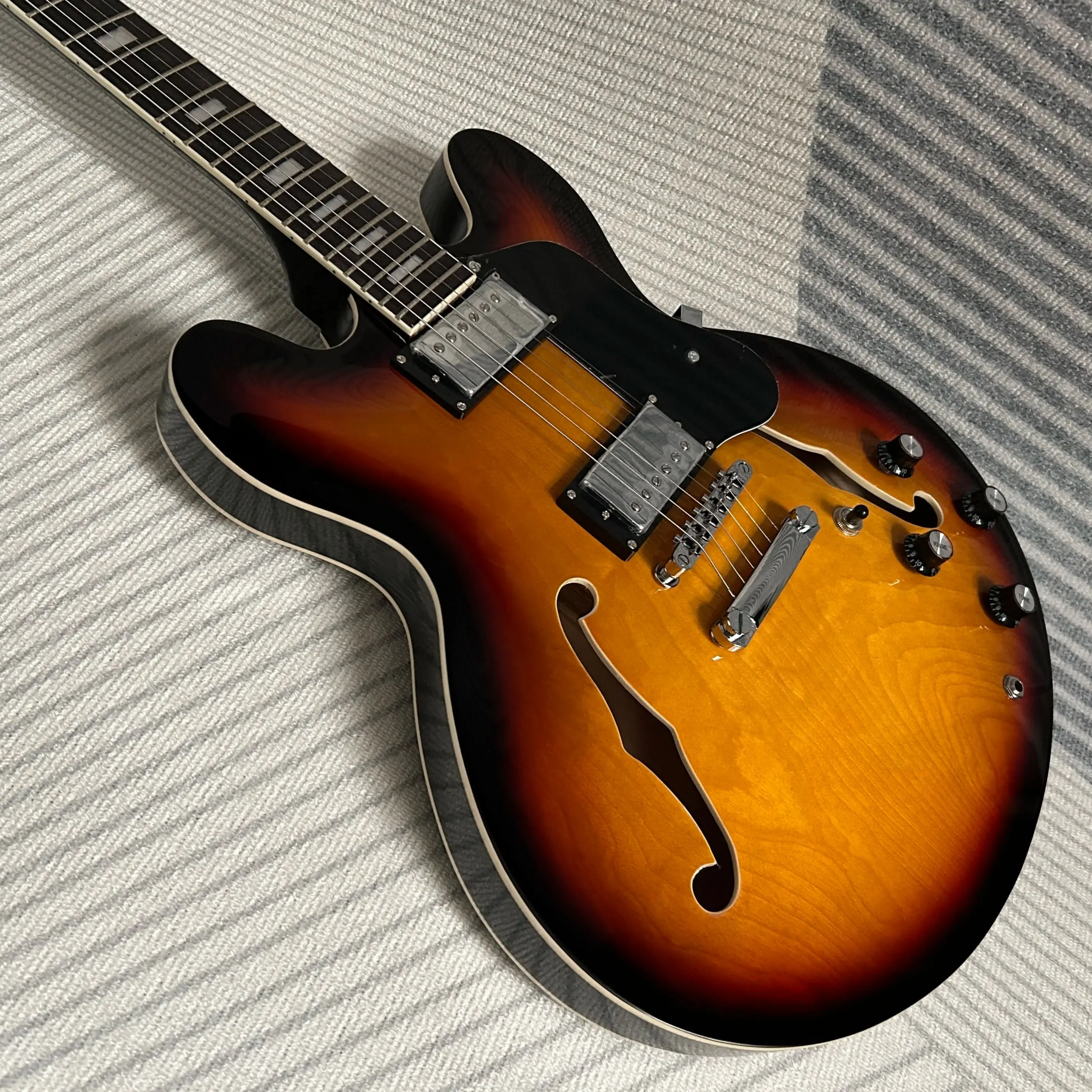 Semi Hollow Electric Guitars Vintage Sunburst Color Maple Body Rosewood Fretboard