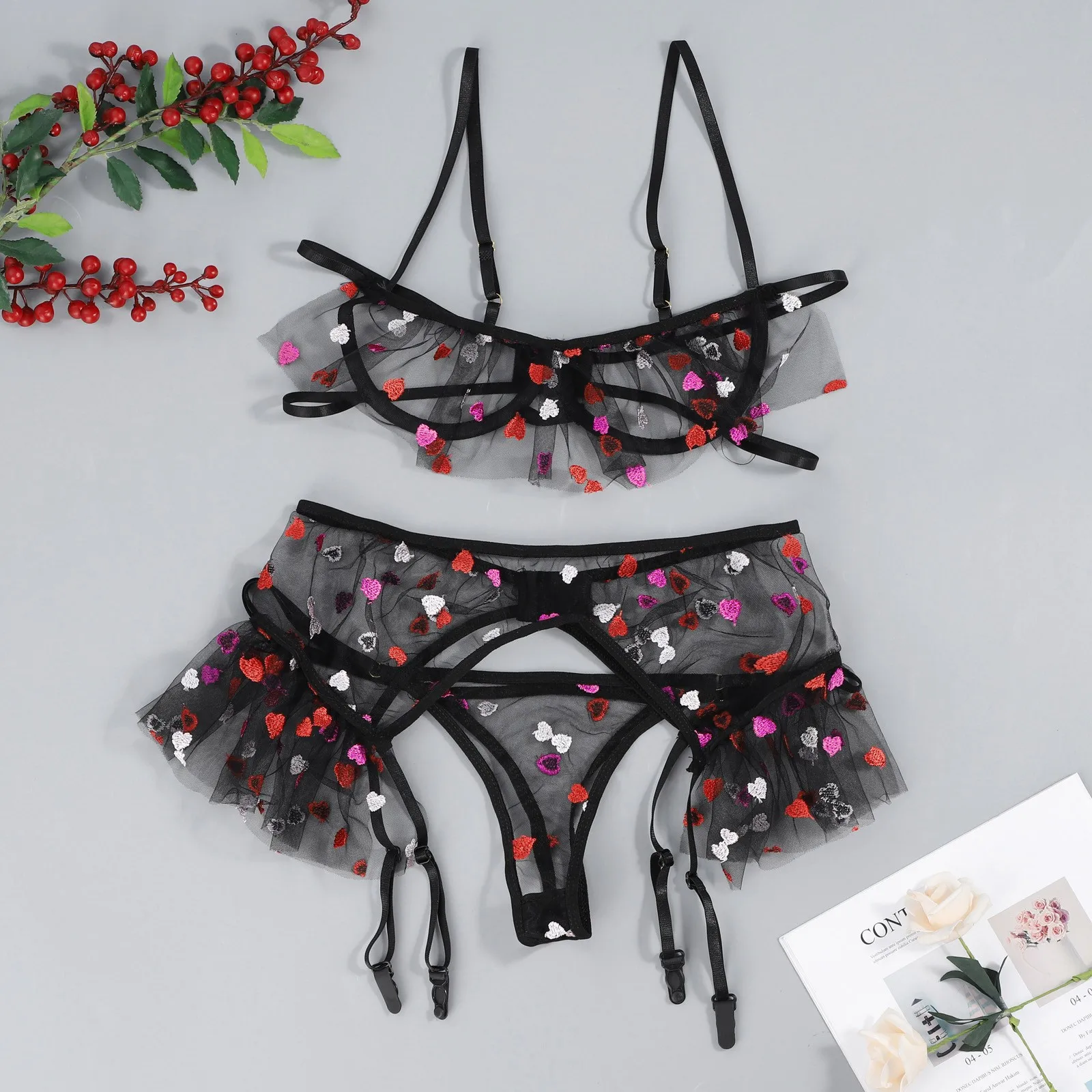 Sexy Lingerie Liefde Hartvormige Borduurbeha G-String String Kousenband Erotisch Ondergoed Set Vrouwen Mesh Perspectief Exotisch_voghion.com