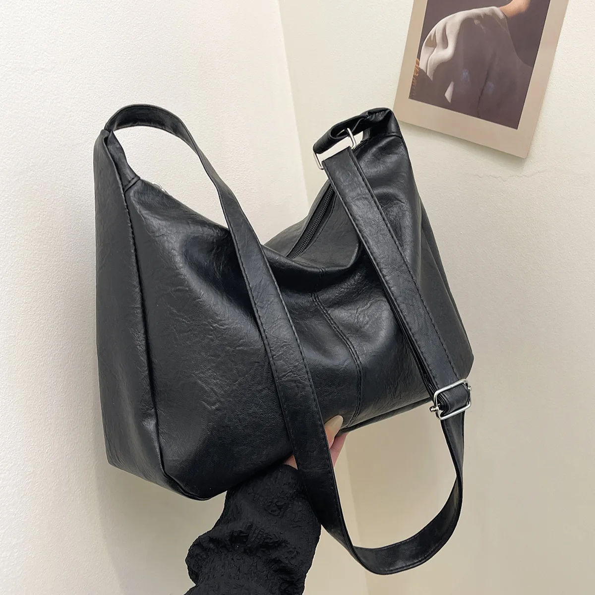 Retro PU Leather Crossbody Bag, Women's Fashionable Commuting Casual Tote Bag, Large Capacity Versatile Handbag Shoulder Bag