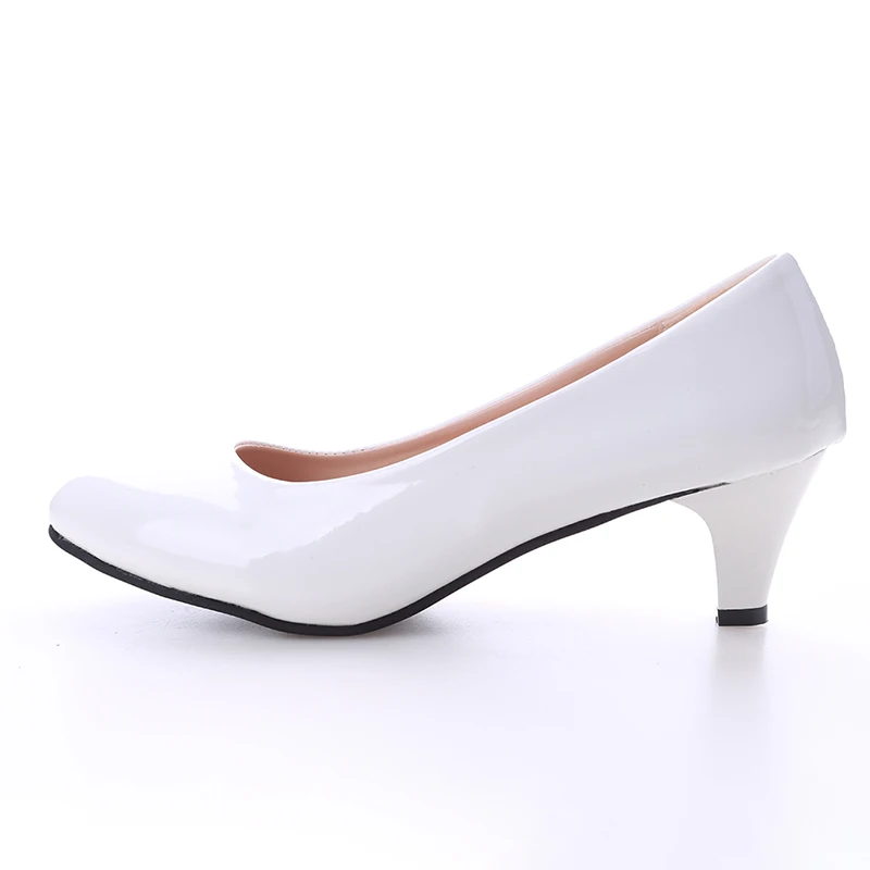 Elegant Pointed Toe Fashion Pumps for Women - Medium High Heels