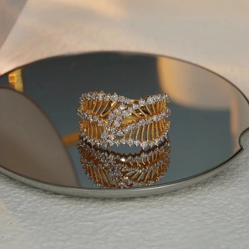 여성용 레트로 스타일 할로우 디자인 반지, 럭셔리 18K 금도금 마이크로 세트, AAAA A 지르콘, 크기 조정 가능한 핑거 링, 파인 쥬얼리