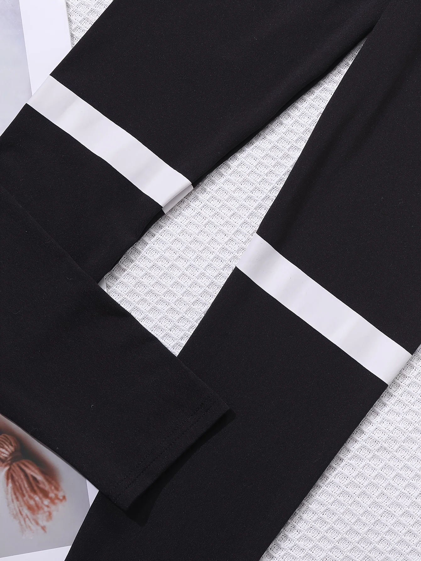 سراويل ضيقة للياقة البدنية للفتيات عالية المرونة للأطفال سراويل يوجا أنيقة وعصرية