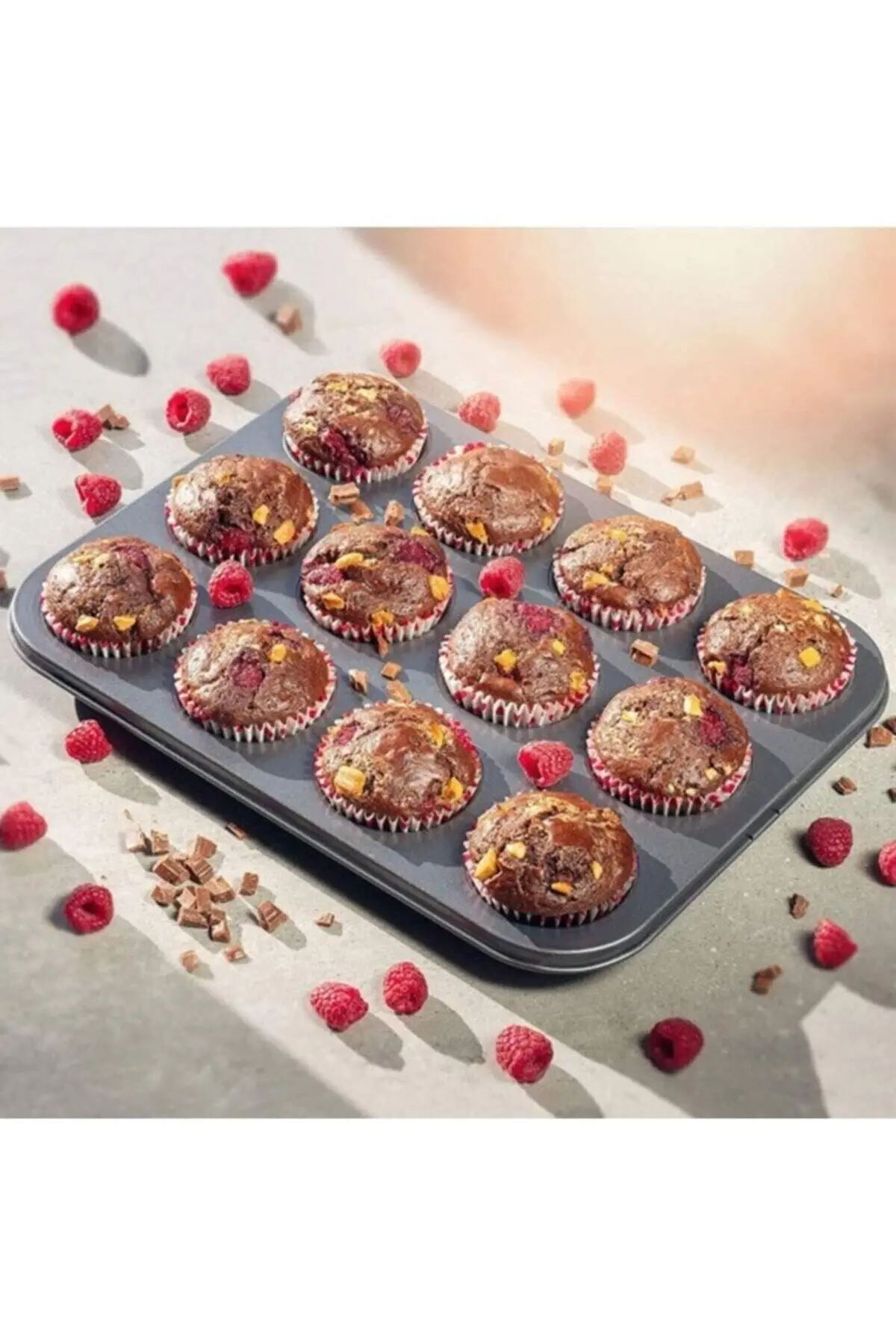 

12 Piece Cake Mold Fireproof Non-Stick Muffin Cupcake Mold Cake Mold