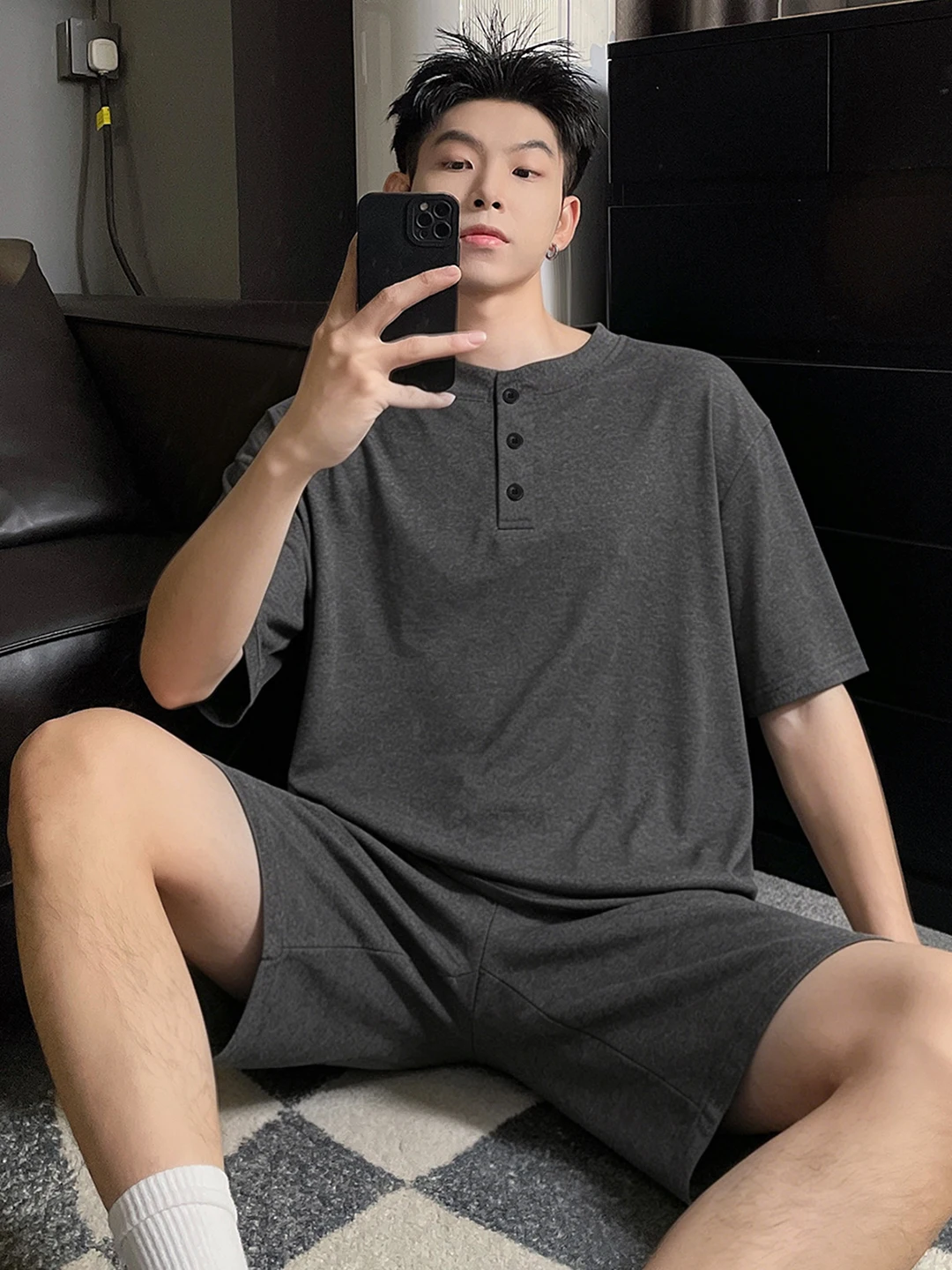 그레이 여름 남성 잠옷 얇은 반팔 홈웨어 세트는 외부에서 착용 가능 라운드넥 잠옷 편안한 폴리에스터 원단