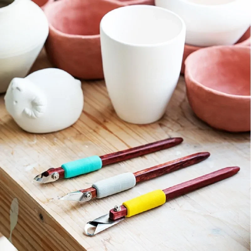 Ergonomic Ring-Handle Design Artisan Red Rosewood Pottery Scraper Tool for DIY Ceramic Sculpting, Texture Carving & Detailing