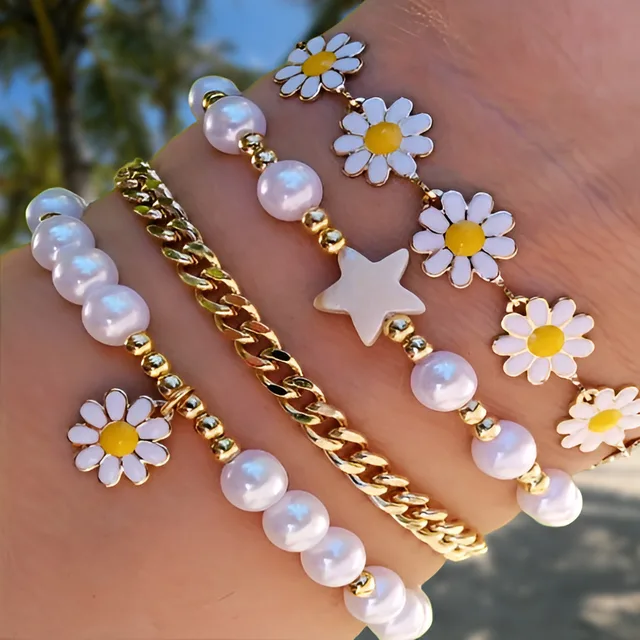 4pcs Vintage Daisy Flower Pendant Faux Pearl Bracelet Set for Women Bohemian Beaded Enamel Star Stackable Hand String Jewelry 1