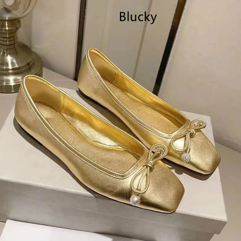 

Women's Autumn Genuine Leather Solid Color Retro Ballet Shoes Women's Shallow Mouth Metal Decorative Flat Shoes