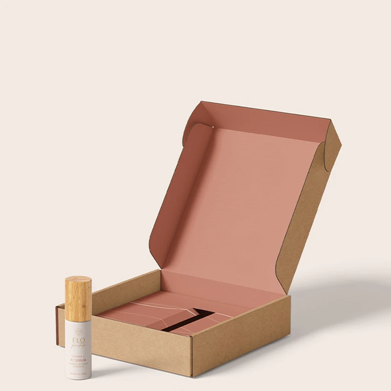 Рисунок 3 - Бумажные коробки с логотипом на