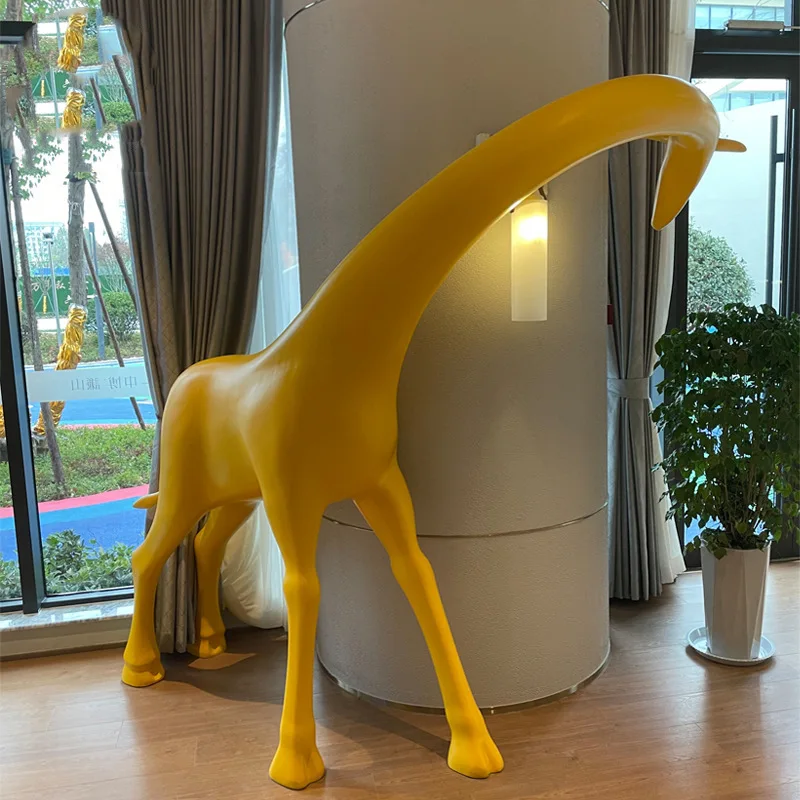 

Indoor and outdoor fiberglass giraffe sculpture park sales department landscape floor decoration decorations Animal deer
