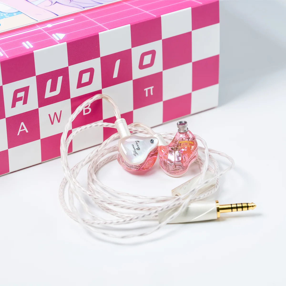 SeeAudio Strawberry π SeeAudio Strawberry PI: In-ear headphones designed to