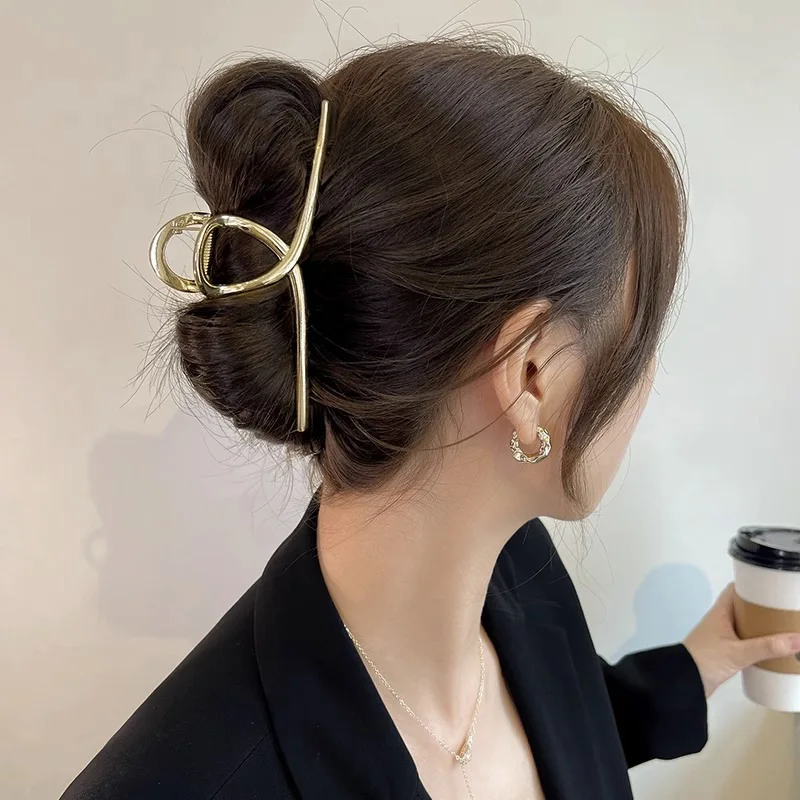 

Metal Geometry Hair Clip for Women Pearl Zircon Shark Clip Female Fashion Summer New Metal Hair Accessories